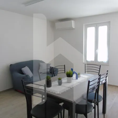 Homiday - Residenza Tulipani Apartment