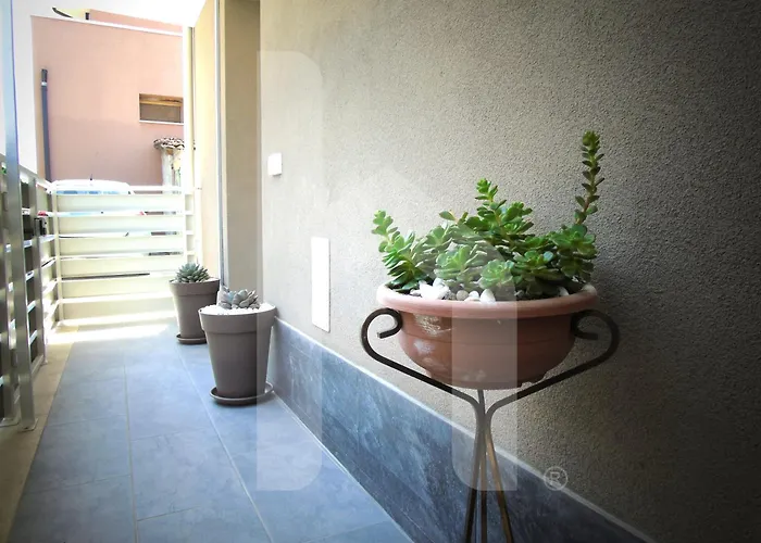 Homiday - Residenza Tulipani Апартаменты Scerne